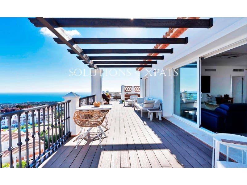 2 soveværelse Penthouse til salg i Calahonda med swimmingpool garage - € 795.000 (Ref: 9296746)