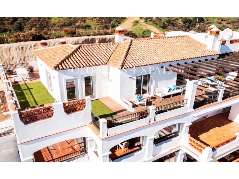 2 soveværelse Penthouse til salg i Calahonda med swimmingpool garage - € 795.000 (Ref: 9296746)