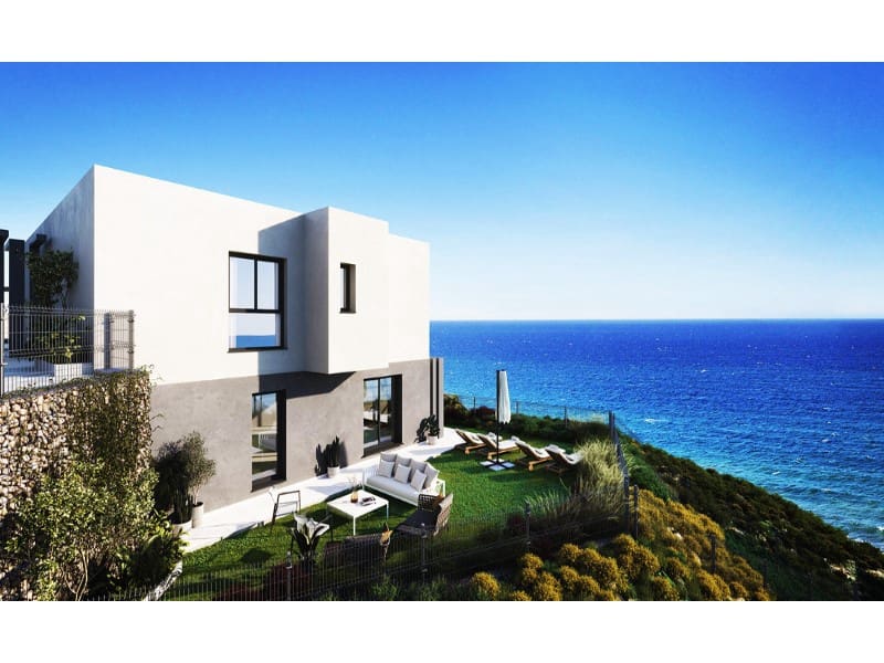 Semi-detached Villa for sale in Lagos with garage - € 388,000 (Ref: 9356777)