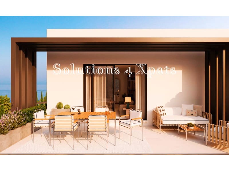 Paritalo myytävänä paikassa Lagos mukana 
autotalli - 435 000 € (Ref: 9356777)