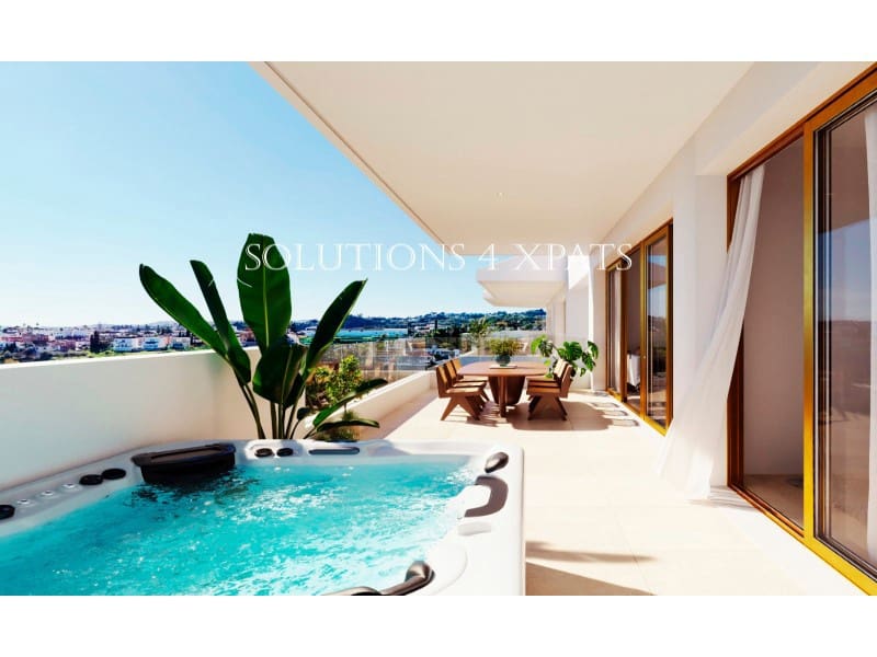 Apartment for sale in Fuengirola with garage - € 264,000 (Ref: 9357224)