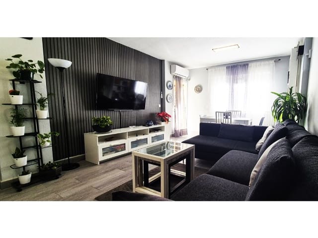 3 soveværelse Lejlighed til salg i Benagalbon, Rincón de la Victoria - € 450.000 (Ref: 9541104)