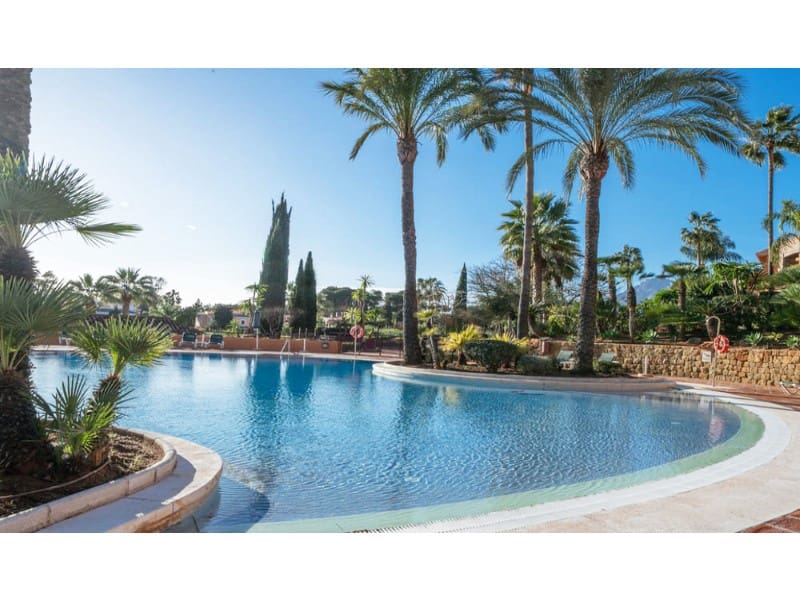 3 bedroom Apartment for sale in Marbella with garage - € 1,300,000 (Ref: 9747003)