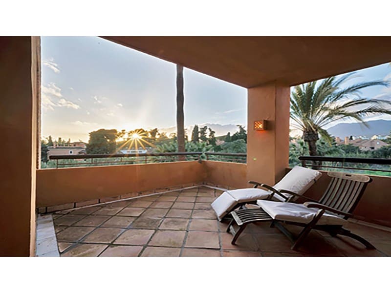 3 bedroom Apartment for sale in Marbella with garage - € 1,300,000 (Ref: 9747003)