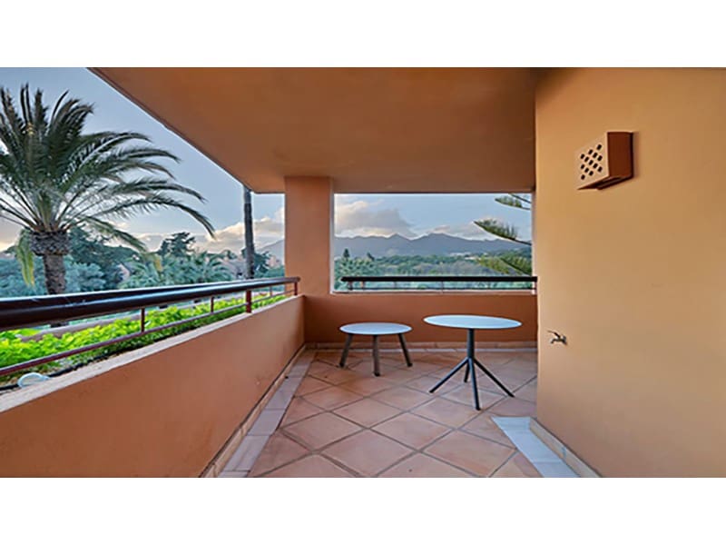 3 bedroom Apartment for sale in Marbella with garage - € 1,300,000 (Ref: 9747003)