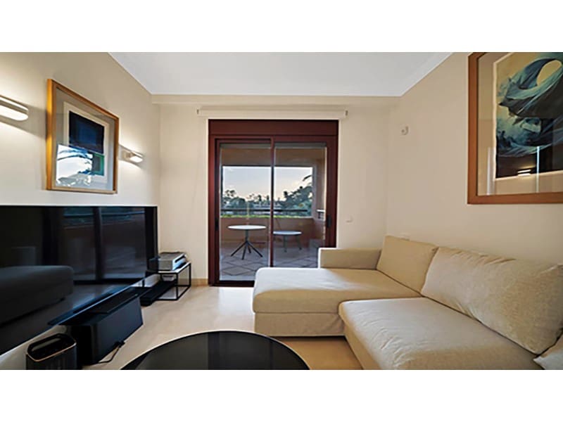 3 bedroom Apartment for sale in Marbella with garage - € 1,300,000 (Ref: 9747003)