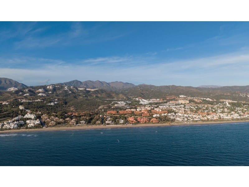 3 bedroom Apartment for sale in Marbella with garage - € 1,300,000 (Ref: 9747003)