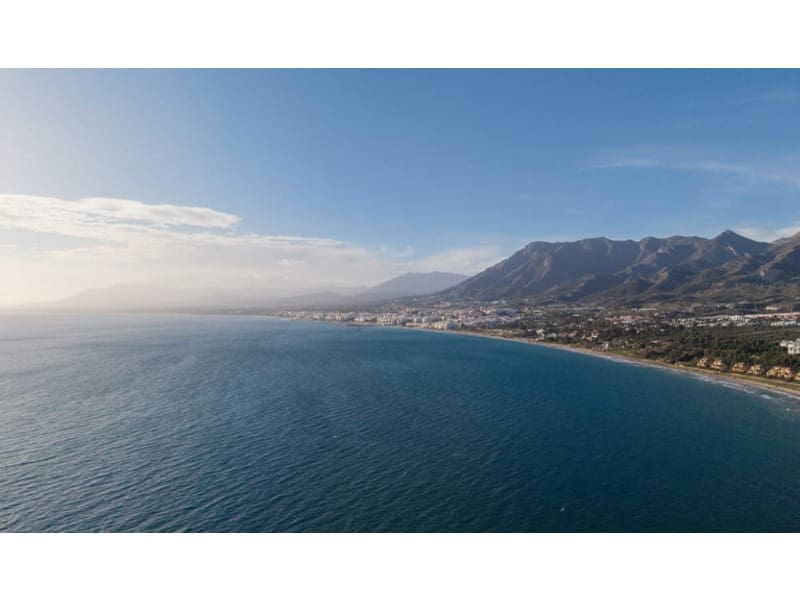 3 bedroom Apartment for sale in Marbella with garage - € 1,300,000 (Ref: 9747003)