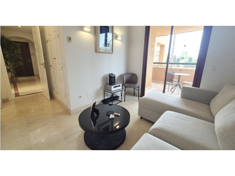 3 bedroom Apartment for sale in Marbella with garage - € 1,250,000 (Ref: 9747003)