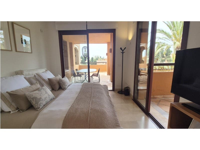 3 bedroom Apartment for sale in Marbella with garage - € 1,250,000 (Ref: 9747003)