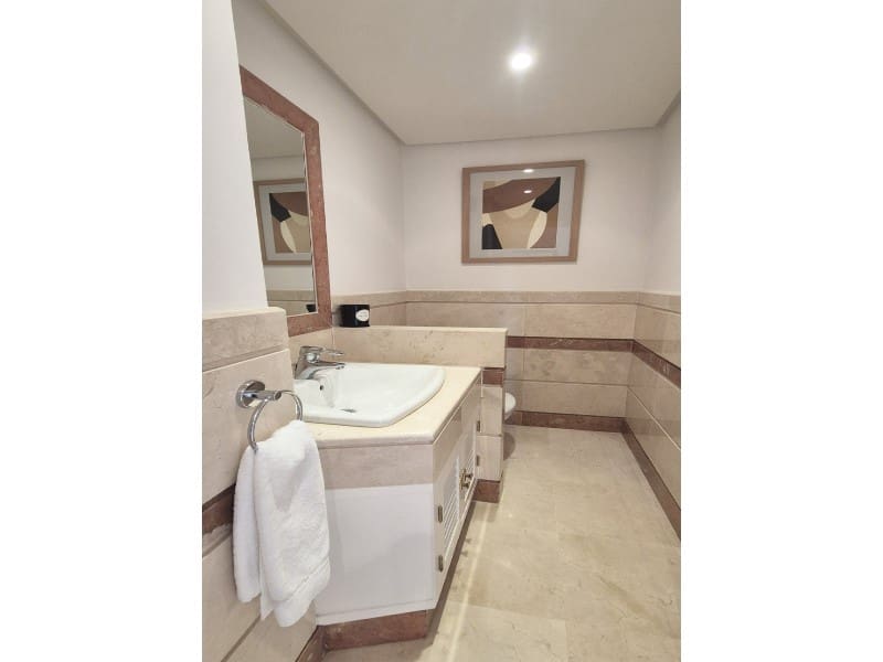 3 bedroom Apartment for sale in Marbella with garage - € 1,250,000 (Ref: 9747003)