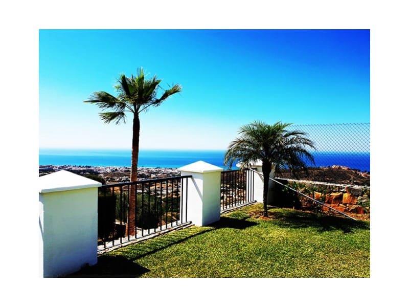 2 makuuhuone Huoneisto myytävänä paikassa Rincon de la Victoria mukana uima-altaan - 230 000 € (Ref: 9790886)