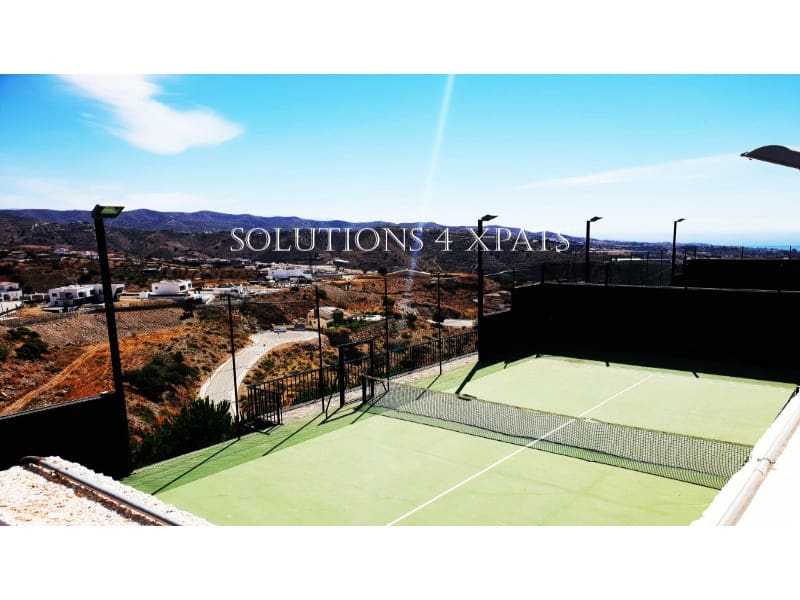 Ático de 2 habitaciones en Rincón de la Victoria en venta con piscina garaje - 386.000 € (Ref: 9794406)