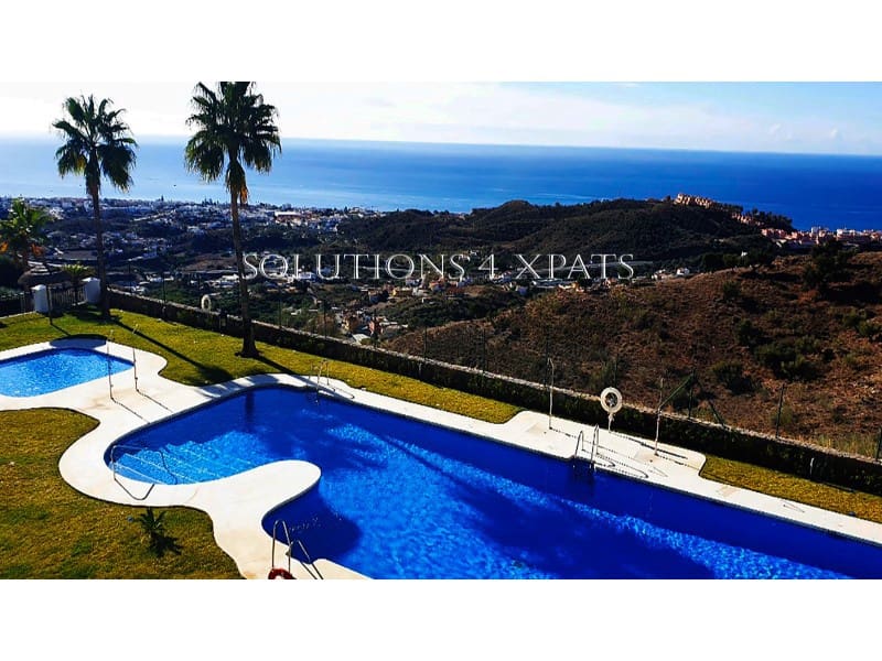 Ático de 2 habitaciones en Rincón de la Victoria en venta con piscina garaje - 386.000 € (Ref: 9794406)