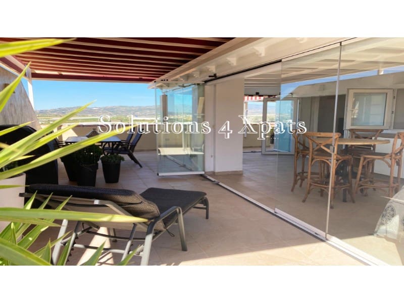 Ático de 2 habitaciones en Caleta de Vélez en venta con garaje - 485.000 € (Ref: 9801290)