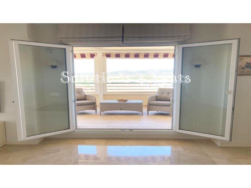 Ático de 2 habitaciones en Caleta de Vélez en venta con garaje - 485.000 € (Ref: 9801290)