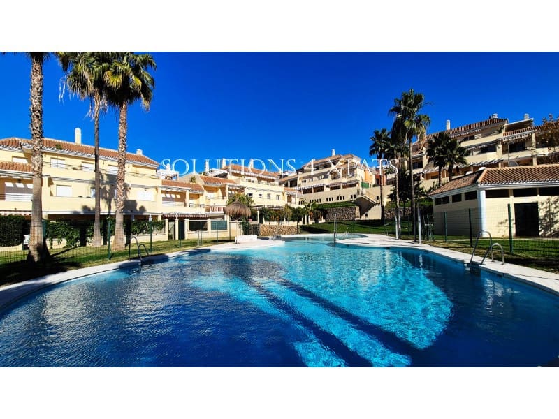 Ático de 2 habitaciones en Caleta de Vélez en venta con garaje - 485.000 € (Ref: 9801290)