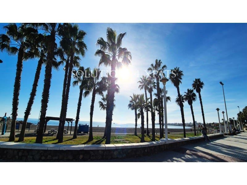 Ático de 2 habitaciones en Caleta de Vélez en venta con garaje - 485.000 € (Ref: 9801290)