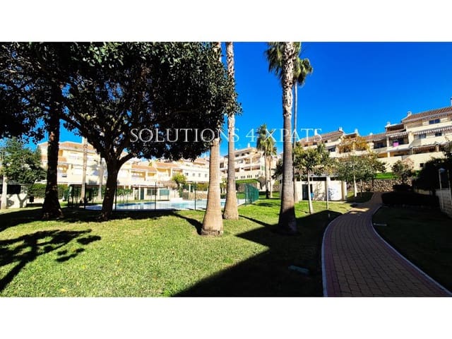 Ático de 2 habitaciones en Caleta de Vélez, Vélez-Málaga en venta con garaje - 485.000 € (Ref: 9801290)