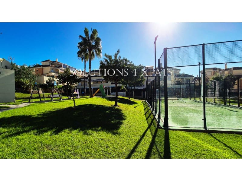 Ático de 2 habitaciones en Caleta de Vélez en venta con garaje - 485.000 € (Ref: 9801290)