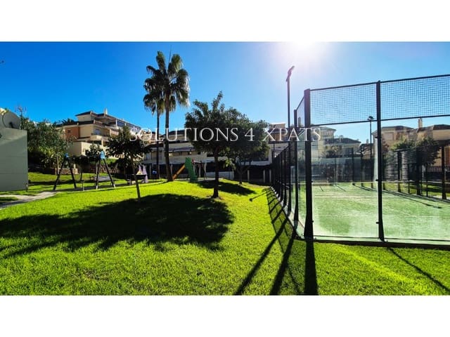 Ático de 2 habitaciones en Caleta de Vélez, Vélez-Málaga en venta con garaje - 485.000 € (Ref: 9801290)