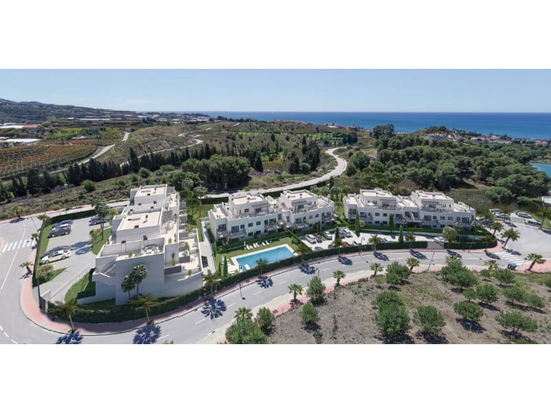Flat for sale in Caleta de Velez with pool garage - € 309,300 (Ref: 9880755)