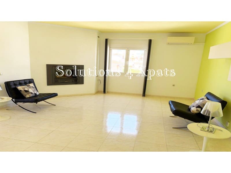 3 bedroom Villa for sale in Almayate with garage - € 624,900 (Ref: 9880756)