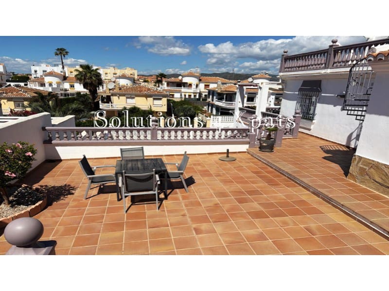 3 bedroom Villa for sale in Almayate with garage - € 624,900 (Ref: 9880756)