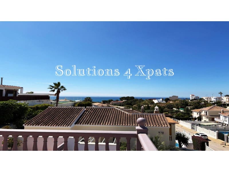 3 bedroom Villa for sale in Almayate with garage - € 624,900 (Ref: 9880756)