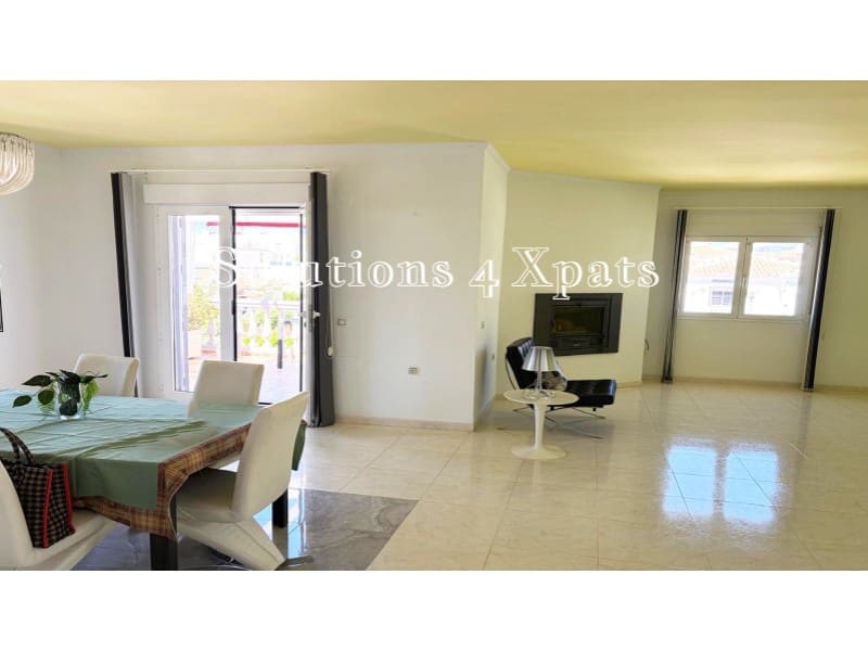 3 bedroom Villa for sale in Almayate with garage - € 624,900 (Ref: 9880756)