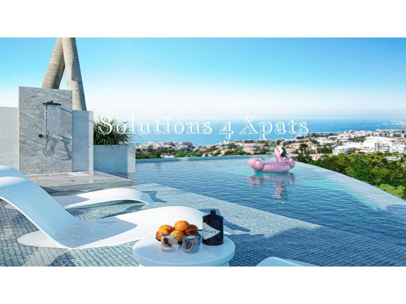 Villa for sale in Benalmadena with pool garage - € 3,500,000 (Ref: 9892383)