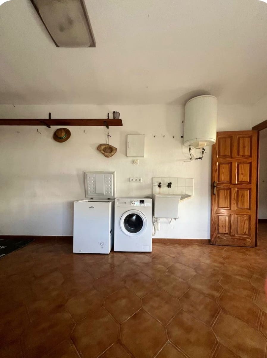 4 quarto Moradia para venda em Denia com piscina garagem - 1 379 000 € (Ref: 10048061)