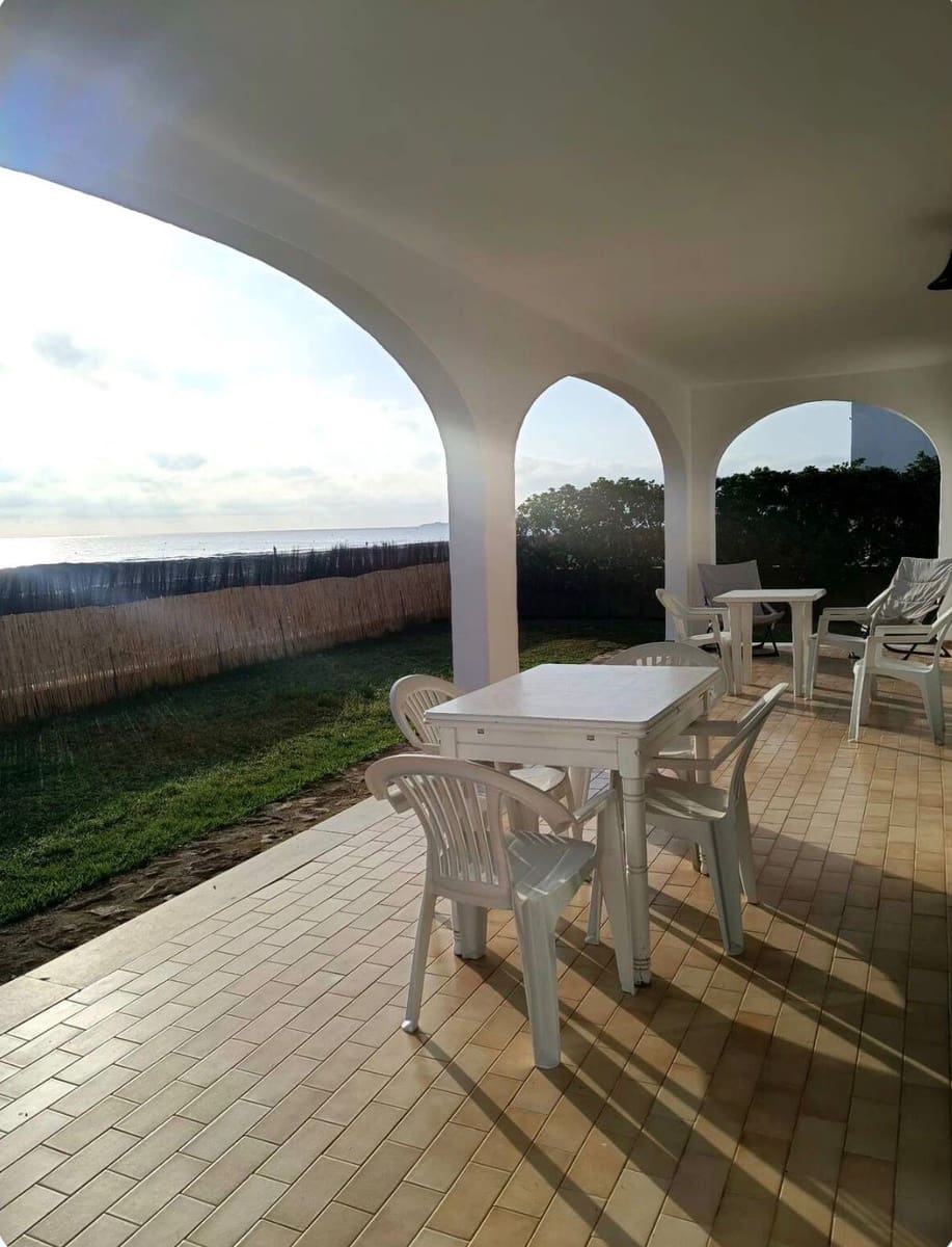 4 quarto Moradia para venda em Denia com piscina garagem - 1 379 000 € (Ref: 10048061)