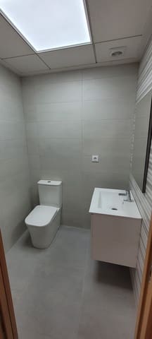 Commerciale da affittare in Centro Urbano, Dénia - 900 € (Rif: 10059493)