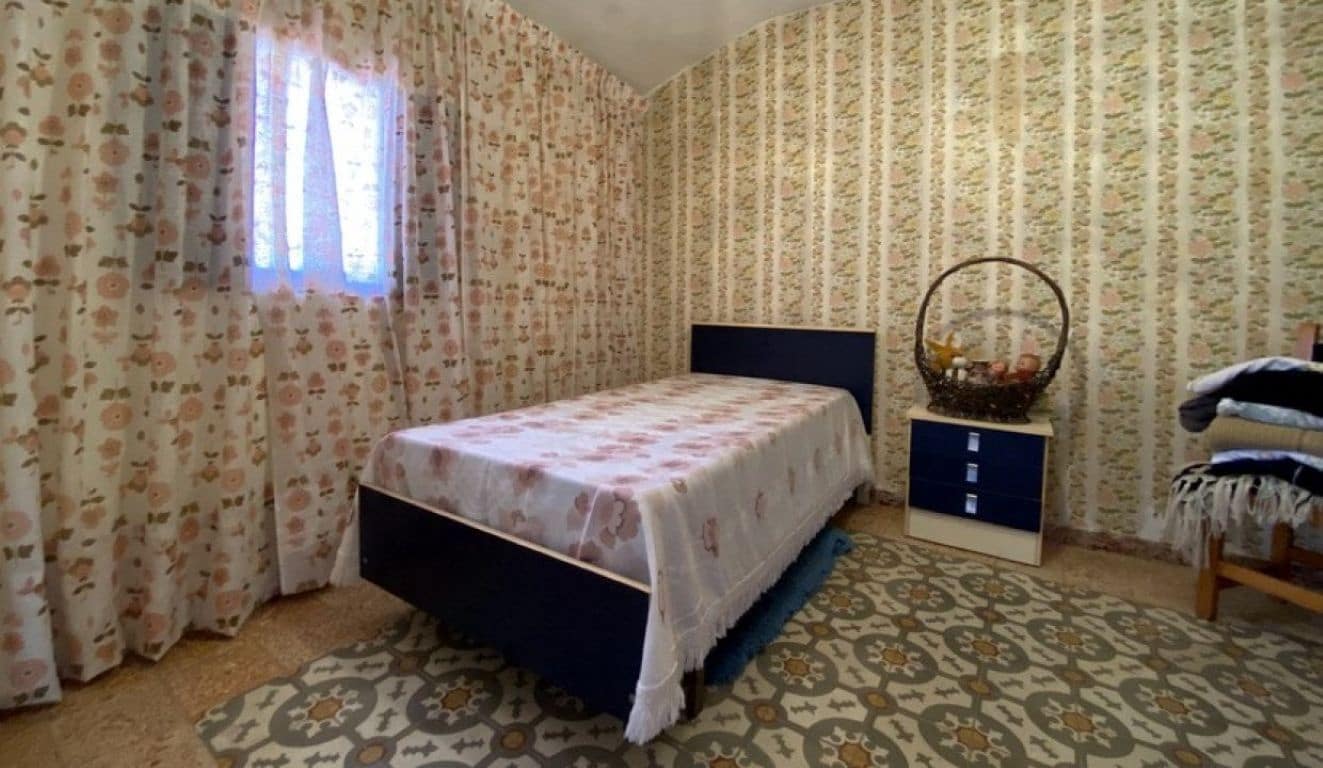 Casa de 4 habitaciones en Benidoleig en venta - 230.000 € (Ref: 10091491)