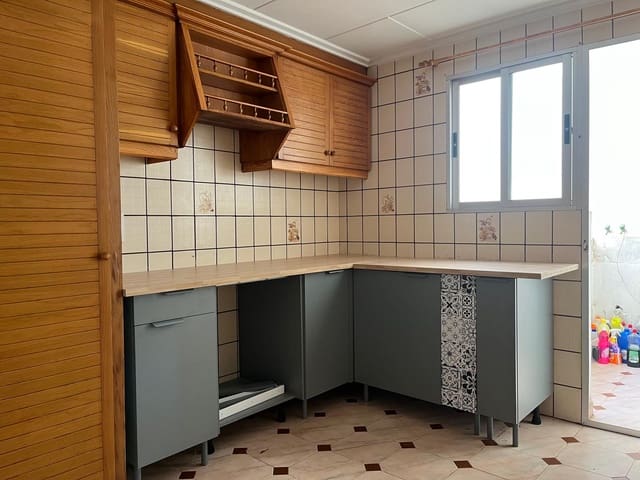 4 bedroom Flat for sale in Ondara - € 245,000 (Ref: 10100542)