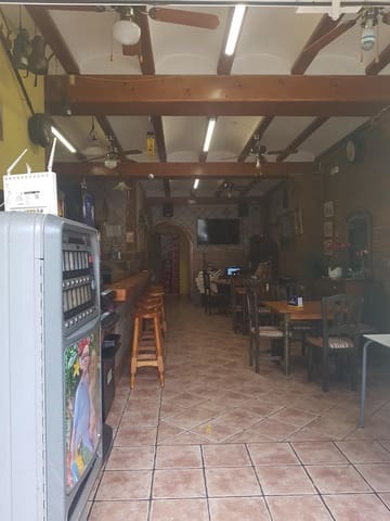 Commercial for sale in Centro Urbano, Dénia - € 287,000 (Ref: 5874628)