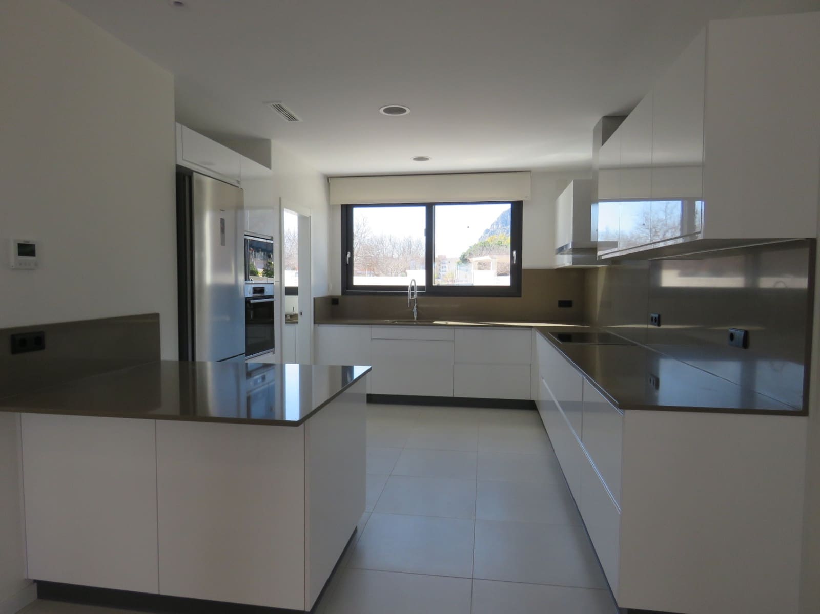 3 soveværelse Villa til salg i Els Poblets med swimmingpool - € 590.000 (Ref: 7135879)