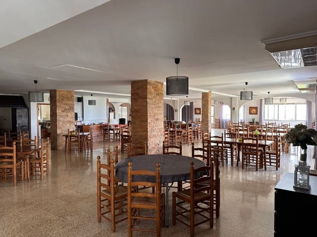 5 quarto Restaurante/Bar para venda em Benidoleig com piscina garagem - 850 000 € (Ref: 8760556)
