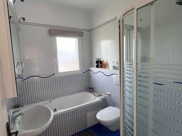 5 makuuhuone Huvila myytävänä paikassa Els Poblets mukana uima-altaan 
autotalli - 685 000 € (Ref: 8835230)