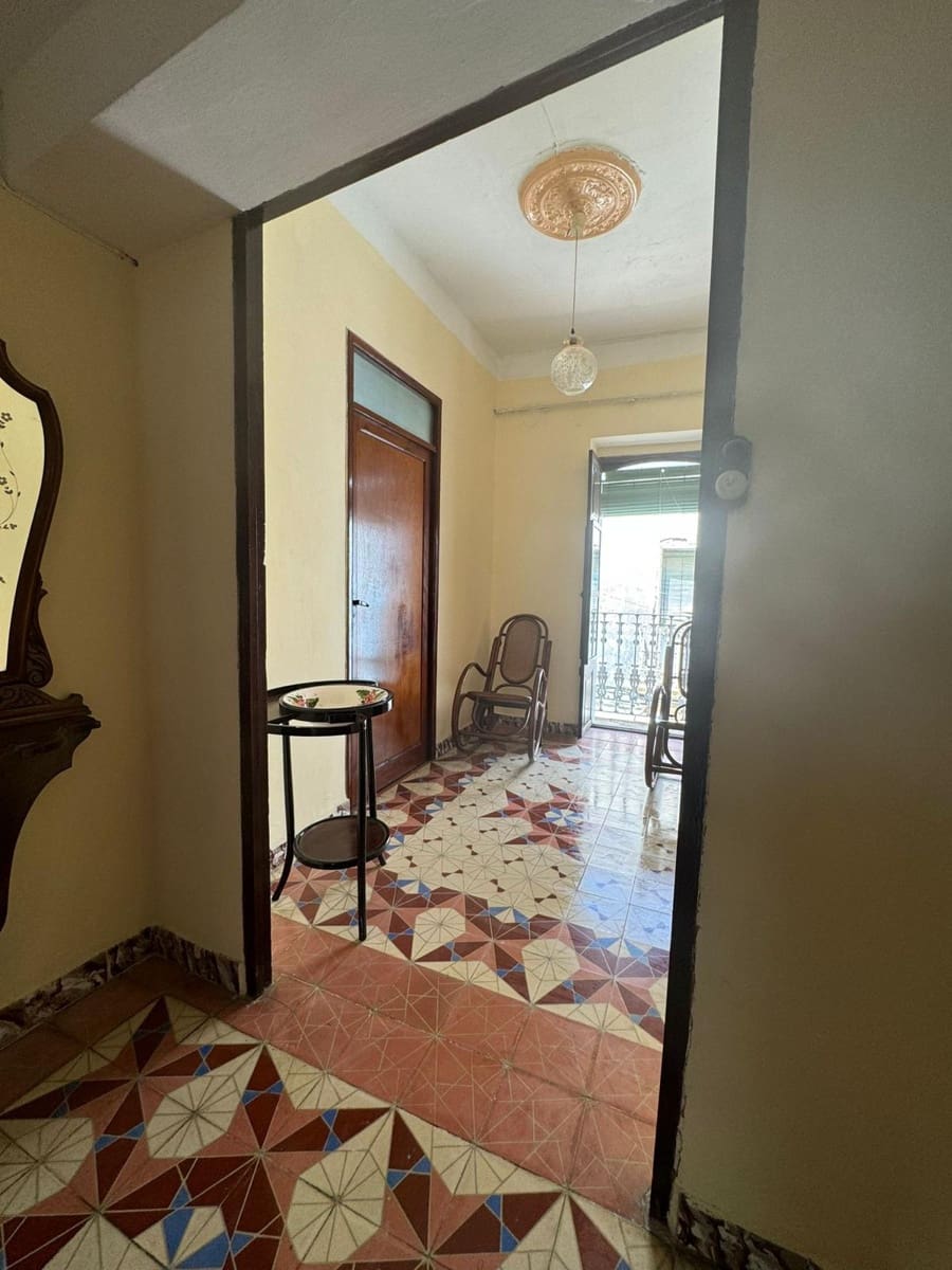 5 soveværelse Byhus til salg i Benidoleig - € 160.000 (Ref: 8961959)