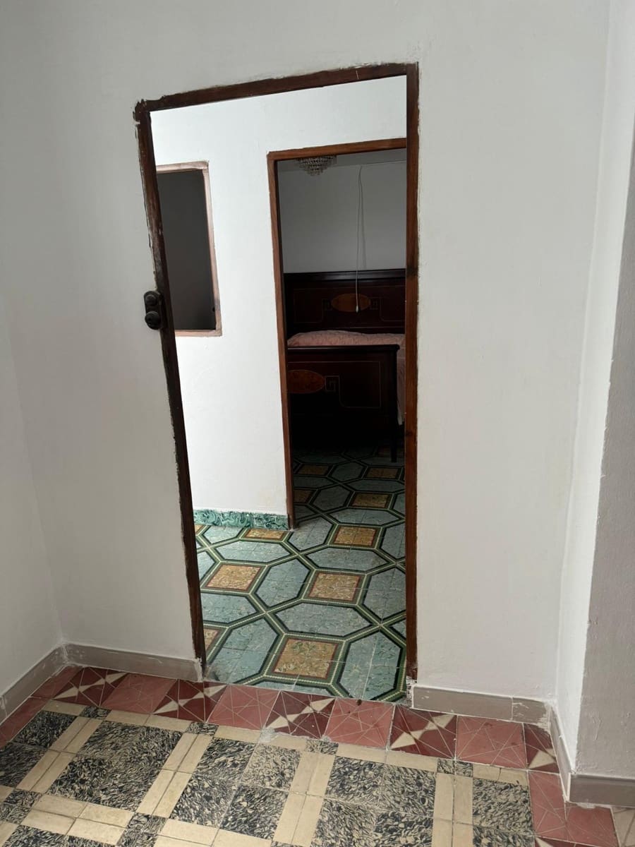 5 soveværelse Byhus til salg i Benidoleig - € 160.000 (Ref: 8961959)