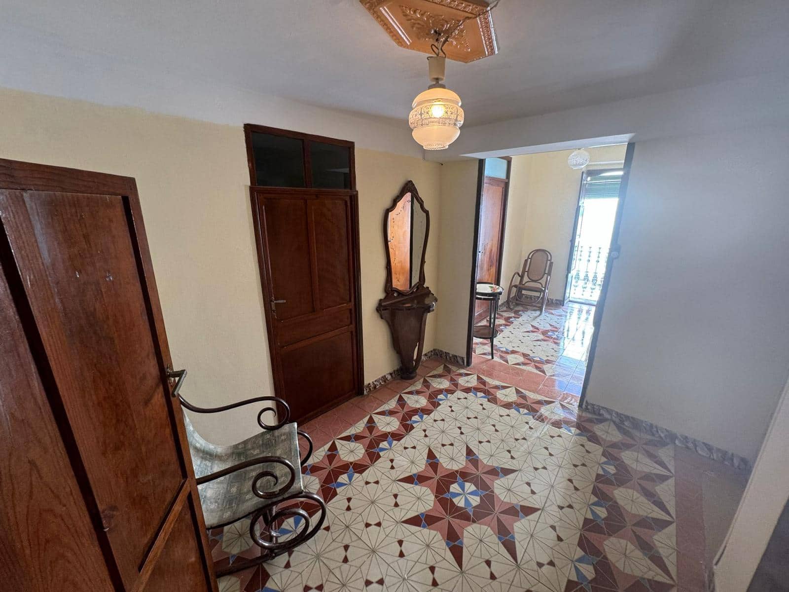 5 soveværelse Byhus til salg i Benidoleig - € 160.000 (Ref: 8961959)