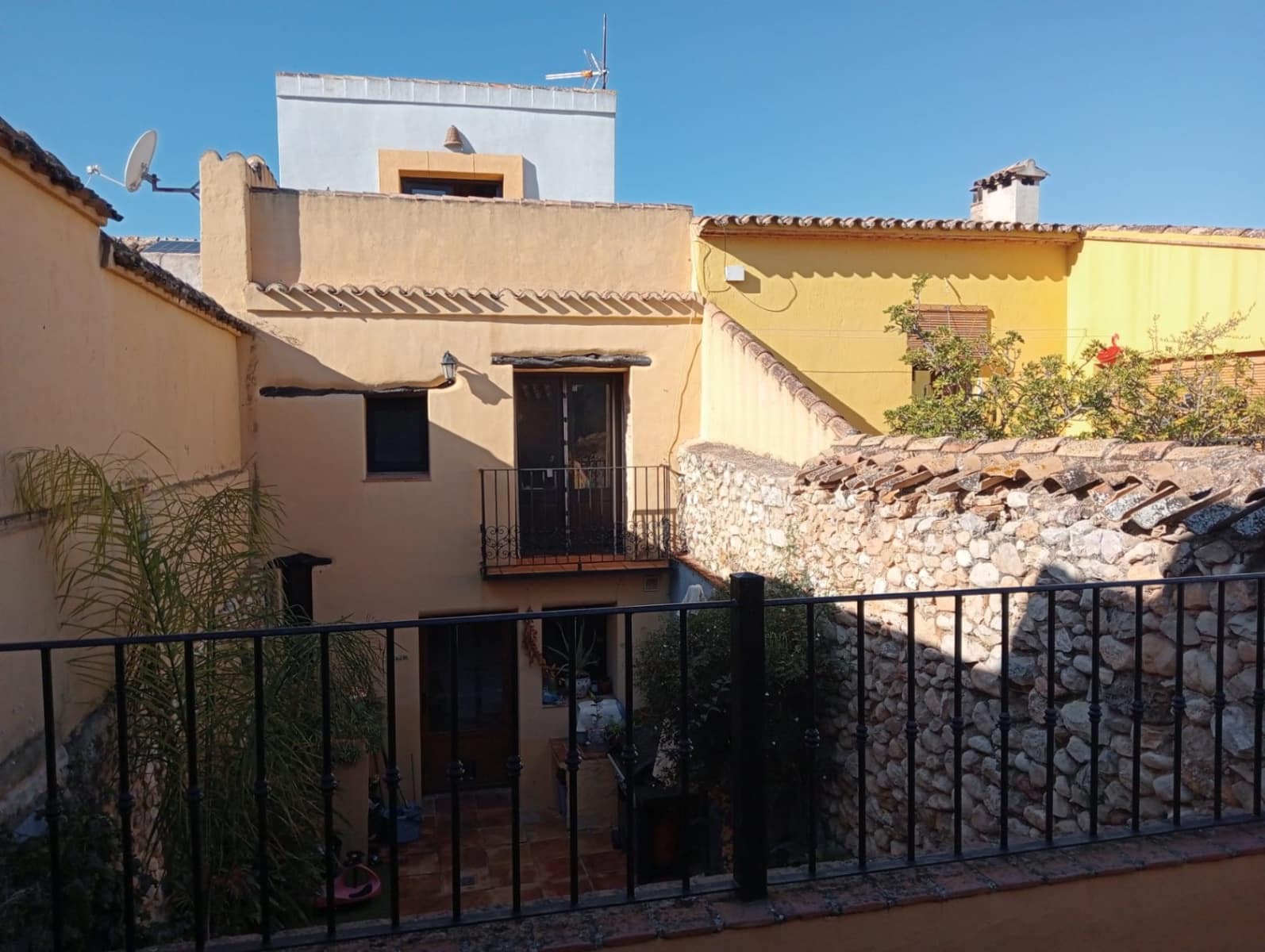 3 slaapkamer Halfvrijstaande villa te koop in Jalon / Xalo - € 269.500 (Ref: 9025640)