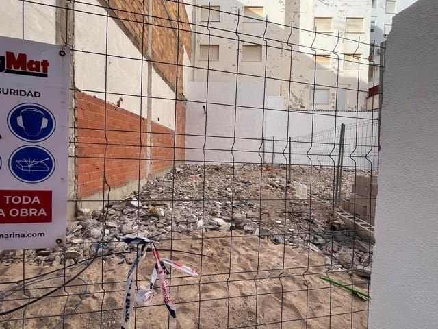 Bouwgrond te koop in Centro Urbano, Dénia - € 190.000 (Ref: 9060768)