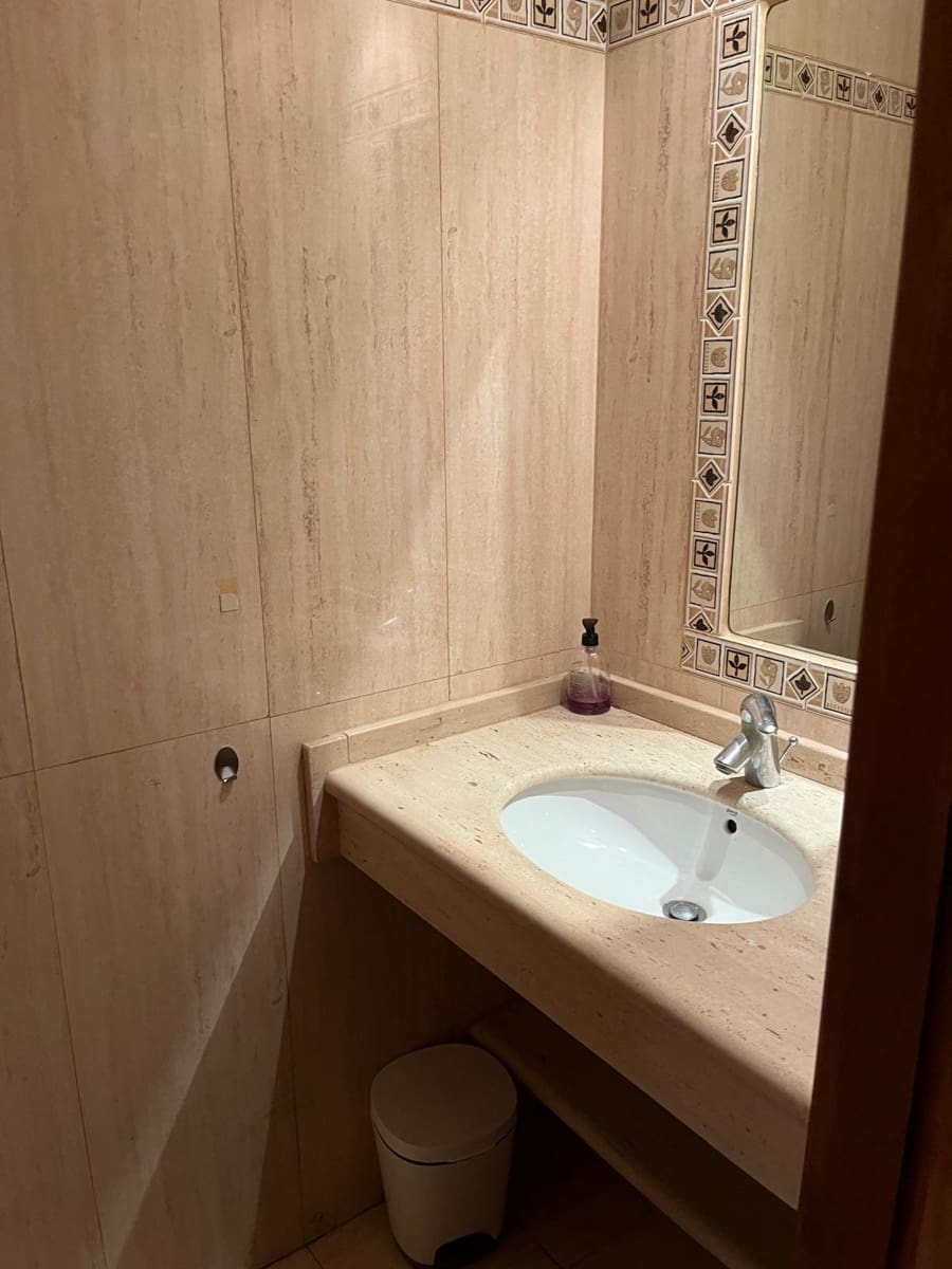 Kontor til salg i Javea / Xabia med garage - € 121.000 (Ref: 9113105)