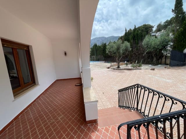 4 bedroom Villa for sale in Las Rotas / Les Rotes, Dénia with pool garage - € 790,000 (Ref: 9126121)