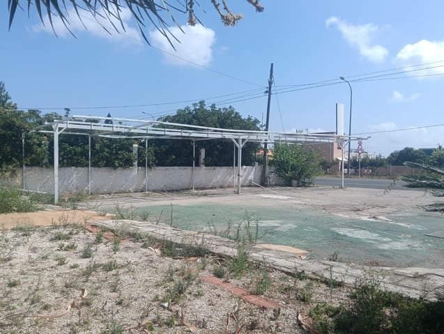 Hotel for sale in Ondara with pool garage - € 950,000 (Ref: 9127245)