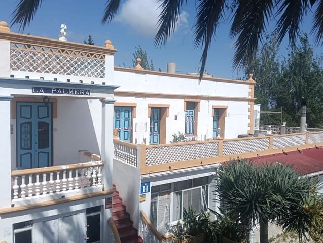 Hotel for sale in Ondara with pool garage - € 950,000 (Ref: 9127245)