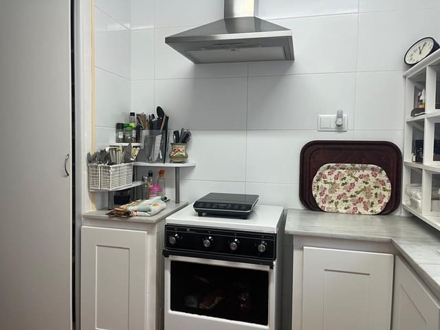 4 soverom Villa til salgs i Oliva Nova, Oliva med garasje - € 350 000 (Ref: 9235146)